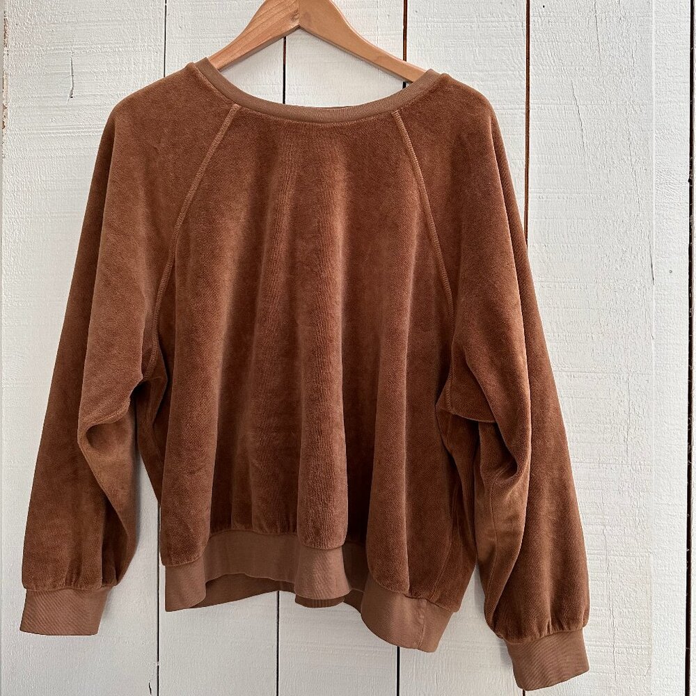 Suzie Kondi Samos Sweatshirt in Velour Saddle